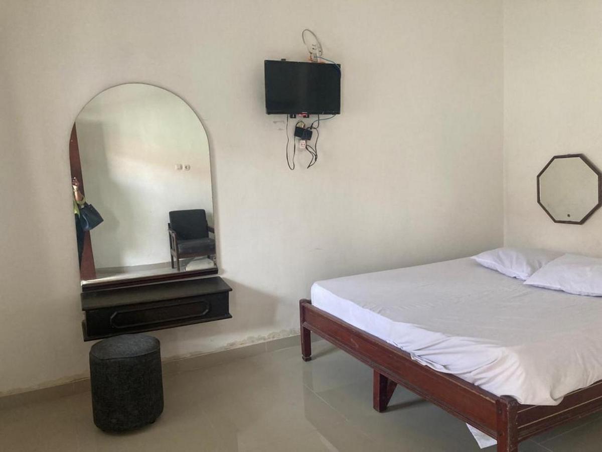 Hotel Surya Citra Jogja A Mitra Reddoorz Джок'якарта Екстер'єр фото