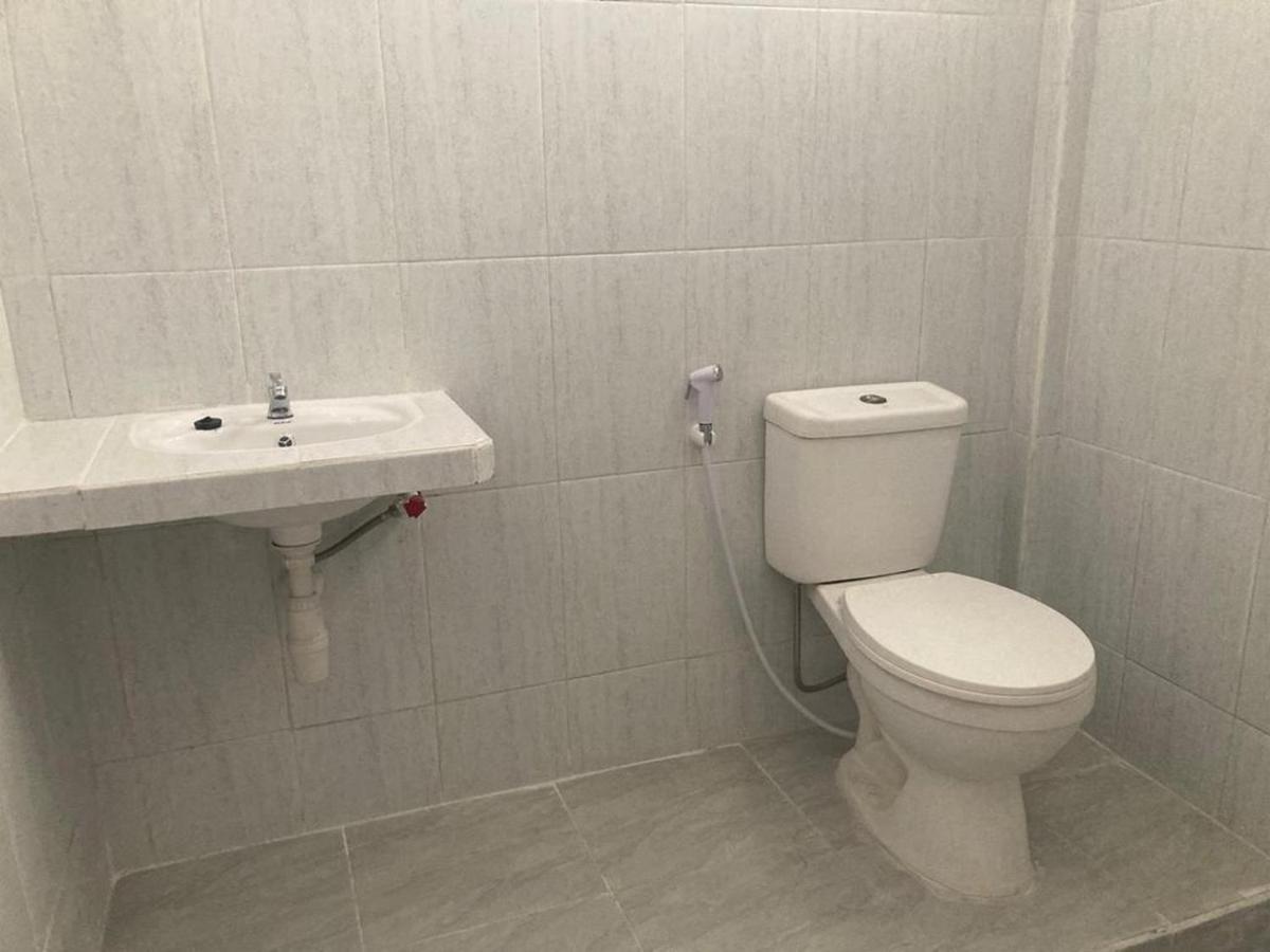 Hotel Surya Citra Jogja A Mitra Reddoorz Джок'якарта Екстер'єр фото